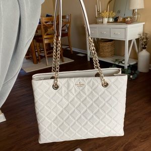 BNWOT Kate Spade White Quilted Shoulder Bag with Gold Chain Straps